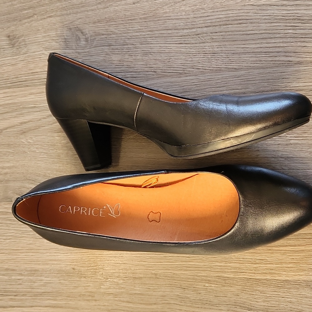 Caprice classic black leather pumps, size 39 - Picture 3 of 10
